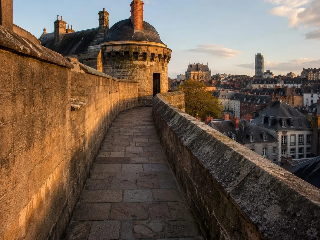 The 500-metre rampart walk along the top of the curtain wall